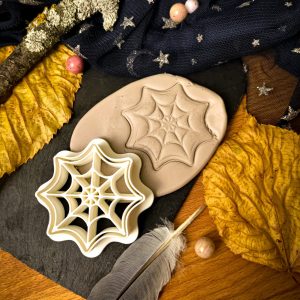 Vykrajovačka - Pavučina