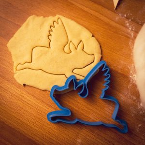 Vykrajovačka - Lietajúce prasiatko