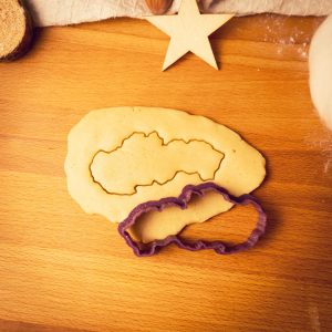 Vykrajovačka - Slovensko