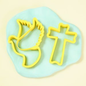 Set vykrajovačiek – Holubica a krížik