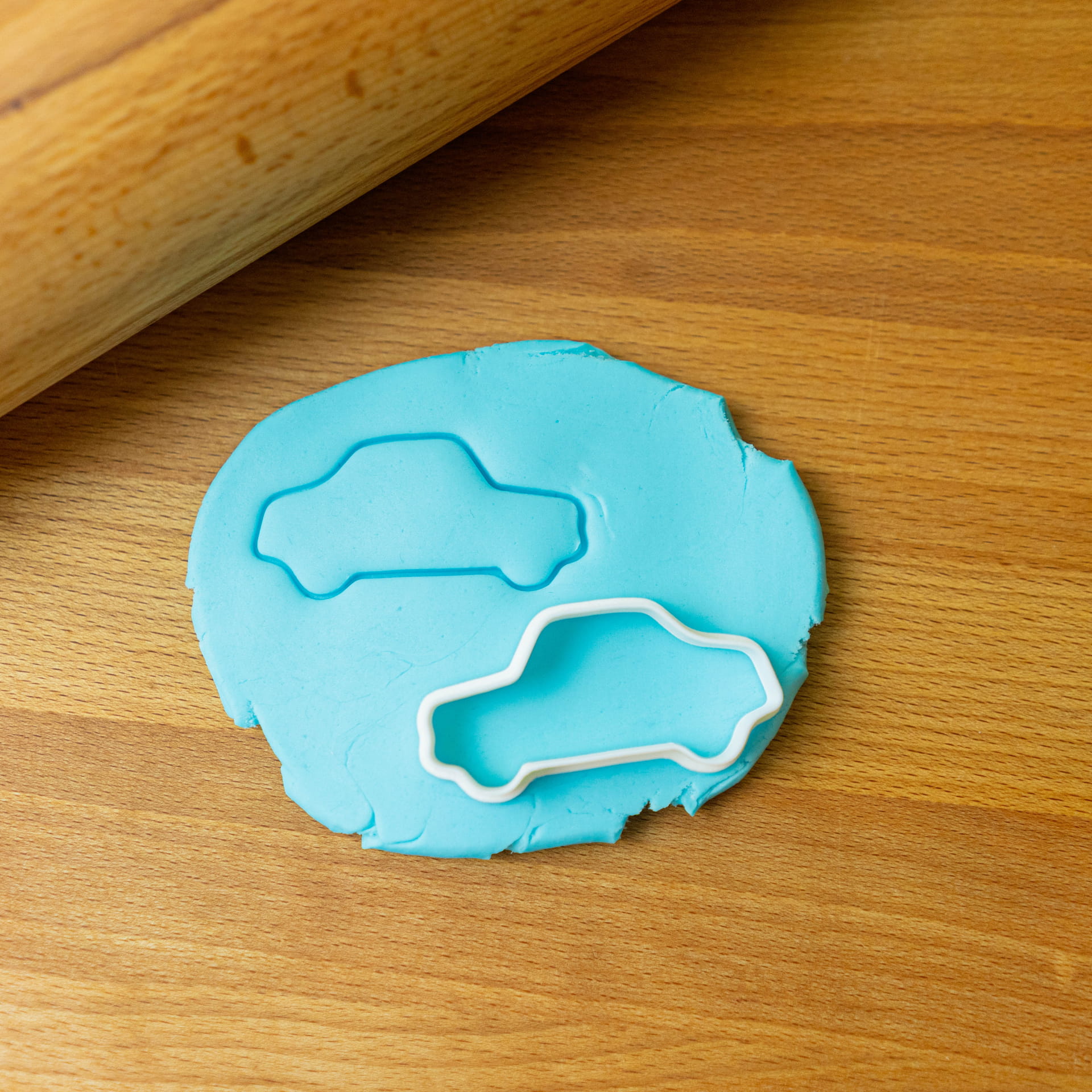 Vykrajovačka - Auto