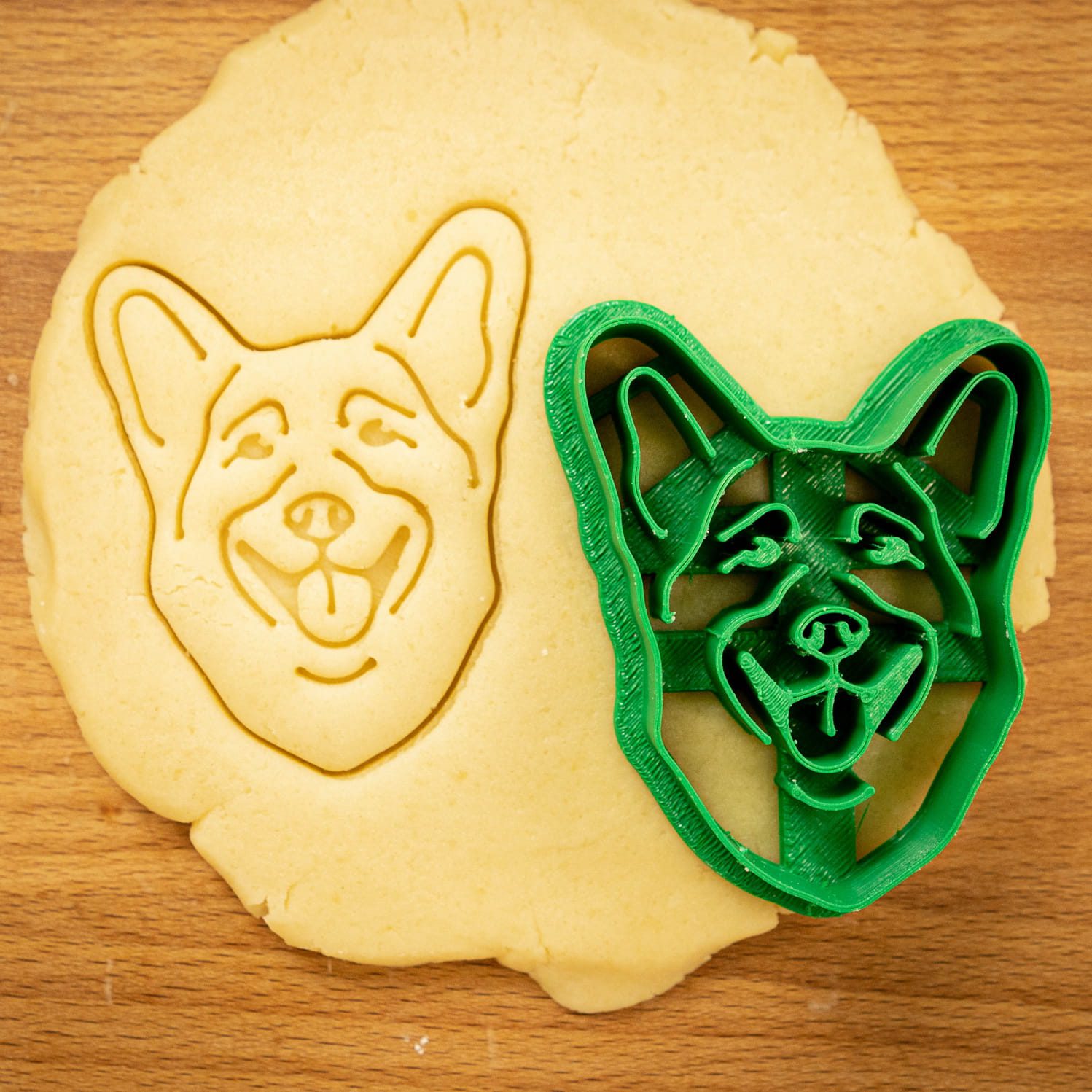 Vykrajovačka - Corgi