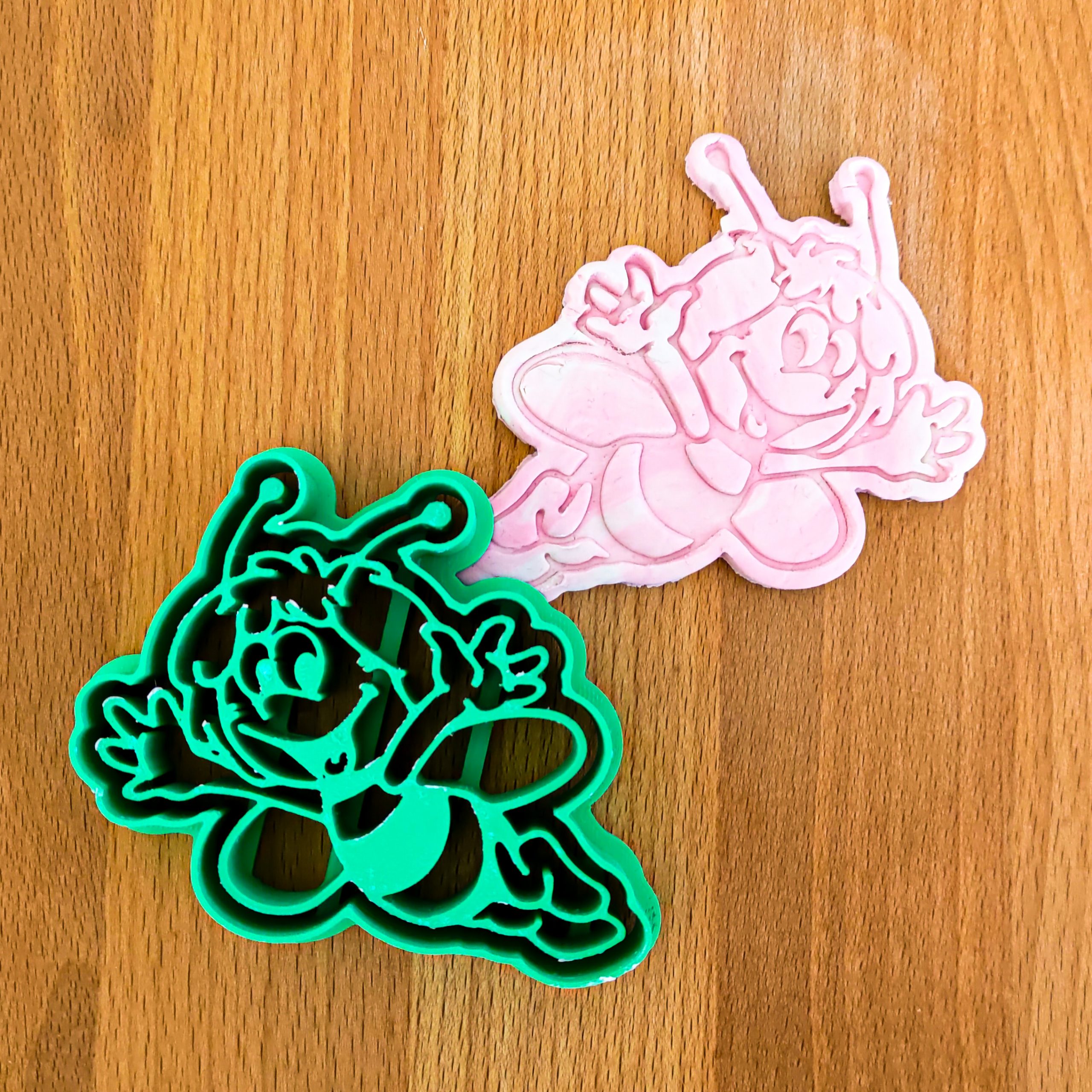 Vykrajovačka - Včielka Maja