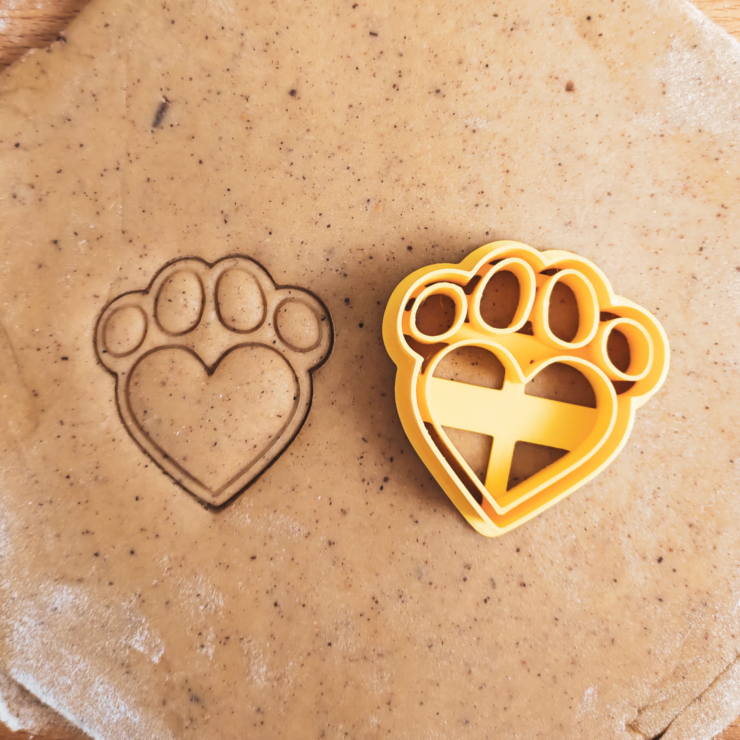 Vykrajovačka - Srdiečková labka